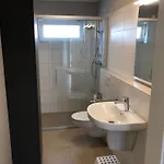 G15 Haus Mit Whirlwanne Direkt An Der Nordseekues By Interhome Hébergement de vacances *