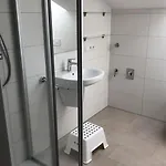 G15 Haus Mit Whirlwanne Direkt An Der Nordseekues By Interhome Hébergement de vacances *
