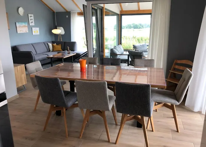 Сasa de vacaciones G15 Haus Mit Whirlwanne Direkt An Der Nordseekues By Interhome Butjadingen